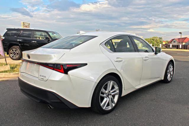2021 lexus is 300 base