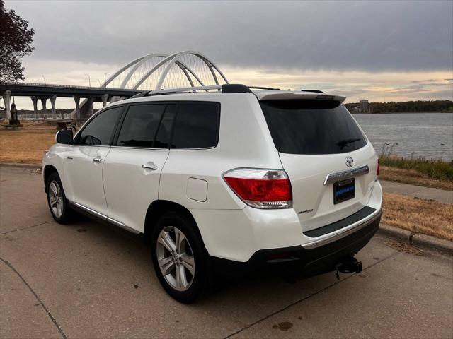 2013 toyota highlander limited