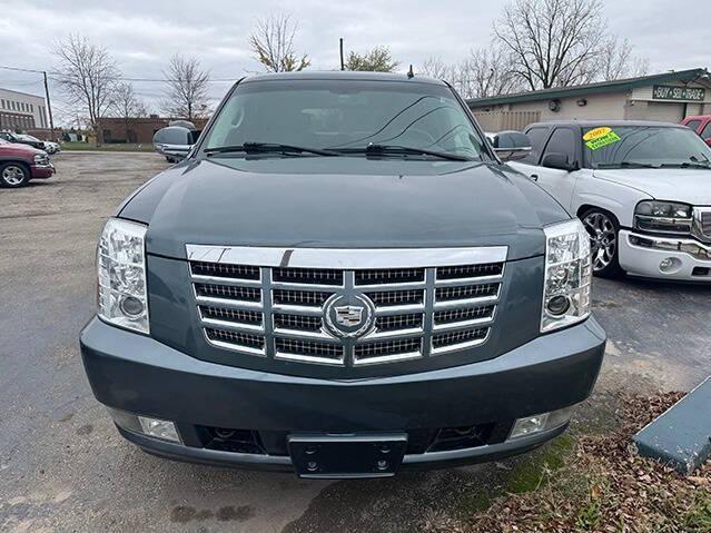 2008 cadillac escalade base