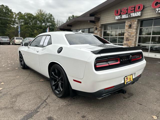 2016 dodge challenger r/t