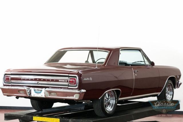 350 v8 4 speed solid and clean we can ship worldwide and help with financing