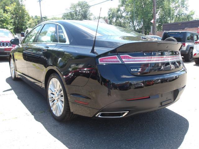 2014 lincoln mkz base