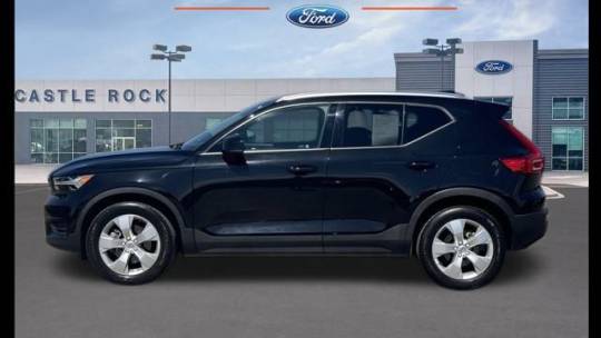 2020 volvo xc40 t4 momentum