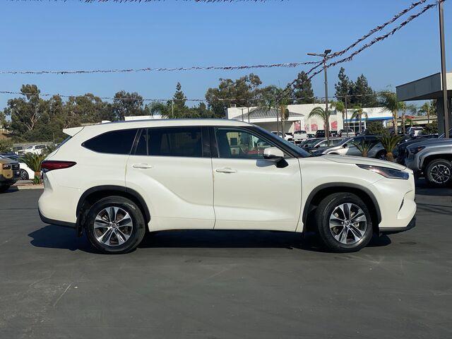 2021 toyota highlander xle