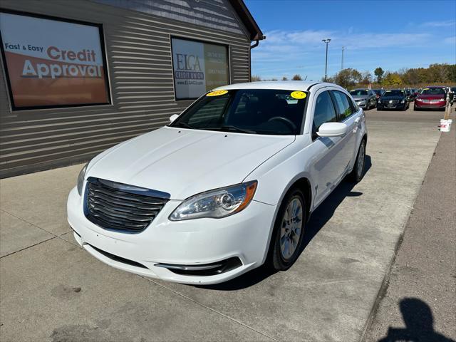 2014 chrysler 200 lx