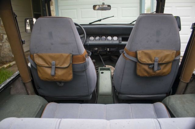 1993 jeep wrangler sahara sport utility 2-door 4.0l
