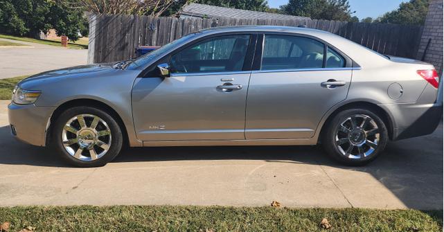 2008 lincoln mkz base