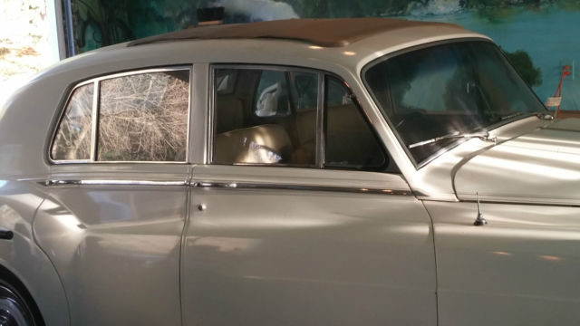 ~1958 rolls royce silver cloud good vintage condition, sunroof