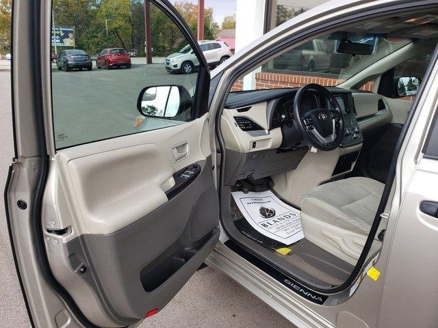 used 2016 toyota sienna l bloomington, in 47403 for sale in bloomington, indiana