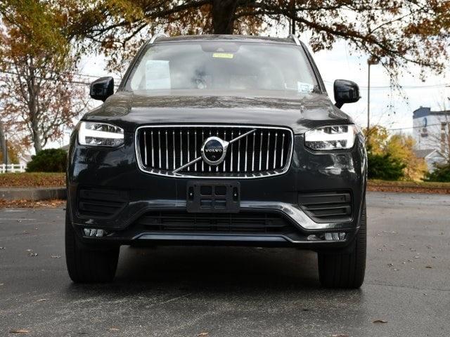 2022 volvo xc90 t6 awd momentum 7 seater