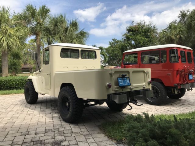 toyota landcruiser fj45 short bed us spec, not imported!!!!!