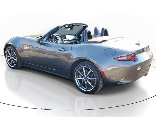 2022 mazda mx-5 miata grand touring