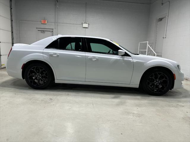 2020 chrysler 300 s