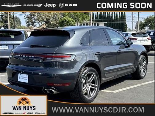 2021 porsche macan