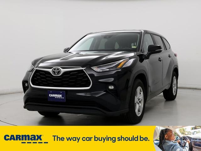 2023 toyota highlander le