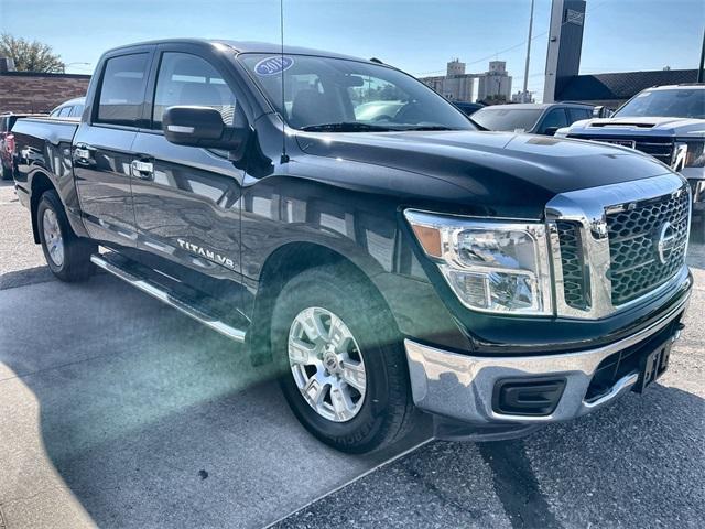 2018 nissan titan sv