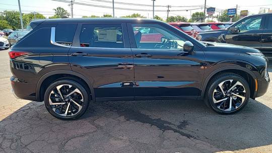2024 Mitsubishi Outlander
