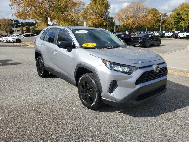 2022 toyota rav4 le