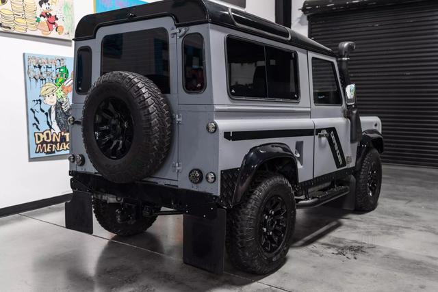1997 land rover defender 90