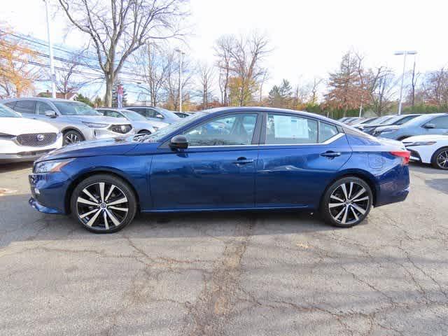 2021 nissan altima sr fwd