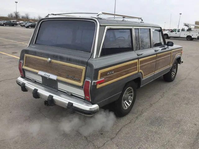 1988 jeep grand wagoneer base 4dr 4wd suv 97777 miles grey/woody suv 5.9l v8 nat