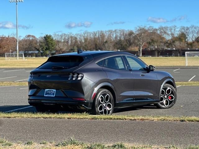 2022 ford mustang mach-e gt