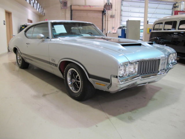 1970 silver w-30!