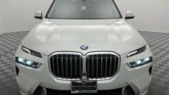 2023 BMW X7
