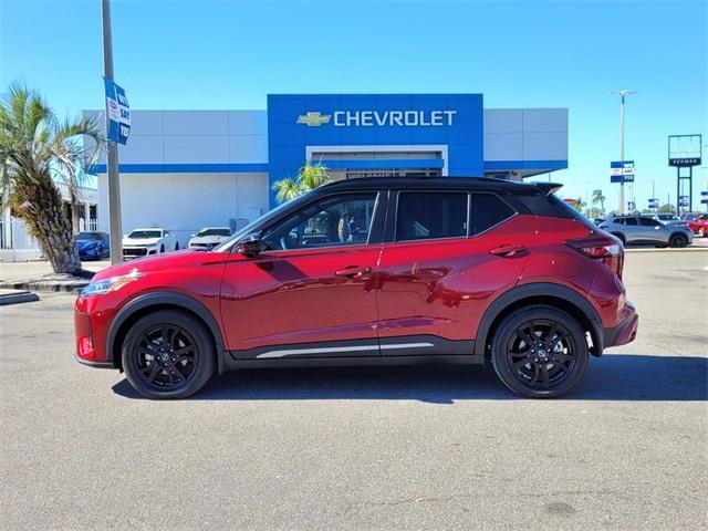 2022 nissan kicks sr