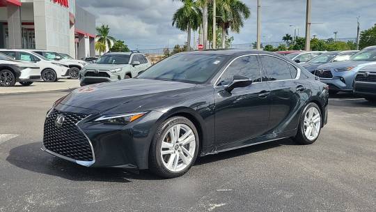 2021 Lexus IS