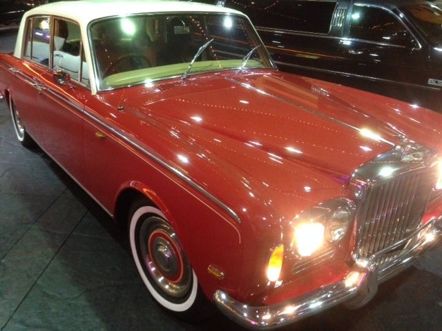 rare 1968 bentley t rhd restored stunning cream over red with tan !