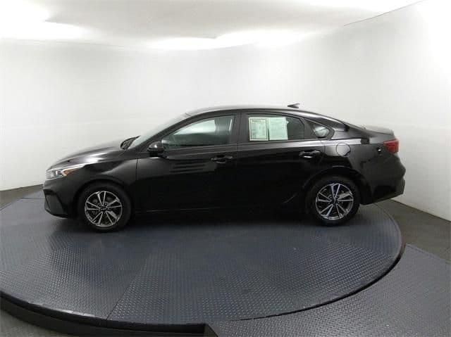 2023 kia forte lxs in irwin, pennsylvania