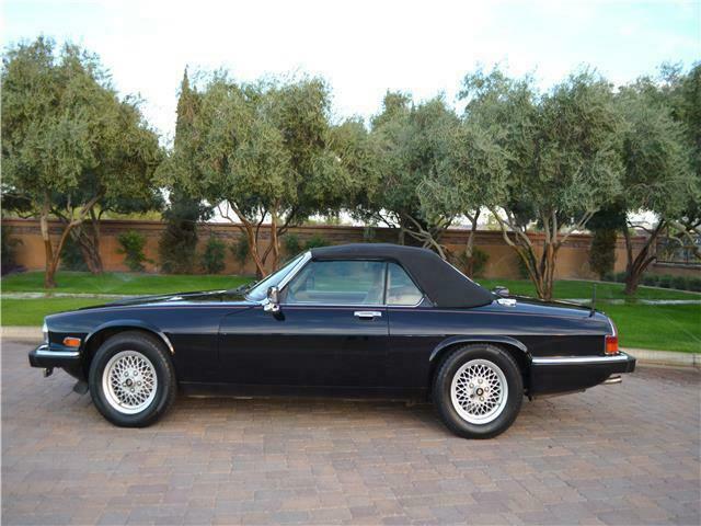 1990 jaguar xjs v12 36,300 miles black 2-door convertible 12 cylinder engine 5.3