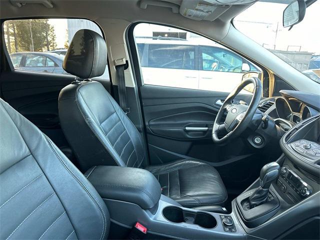 2016 ford escape se