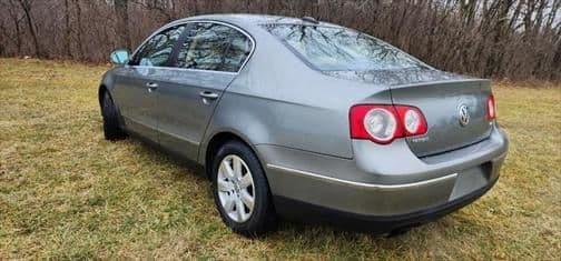 2006 volkswagen passat 2.0t in anderson, indiana