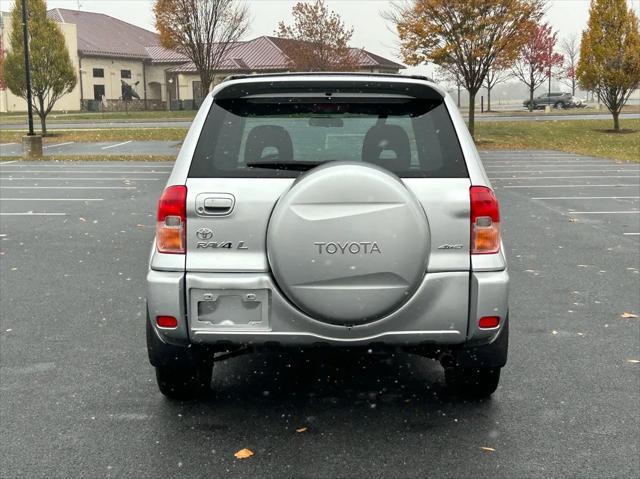 2002 toyota rav4 base