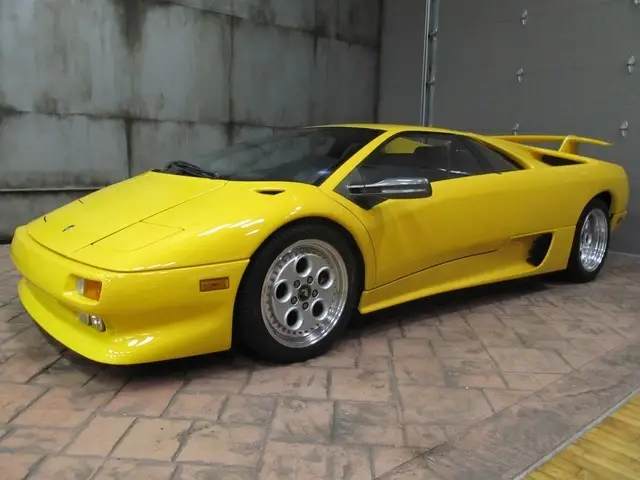 1991 lamborghini diablo coupe 7352 miles yellow 5 speed manual