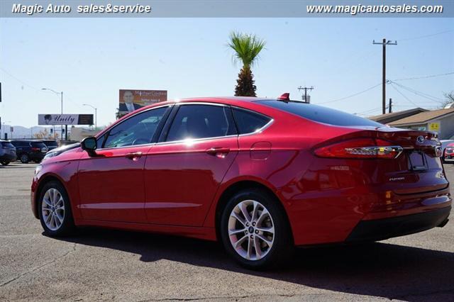 2020 ford fusion se