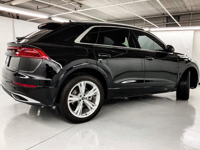 2022 audi q8 55 premium plus
