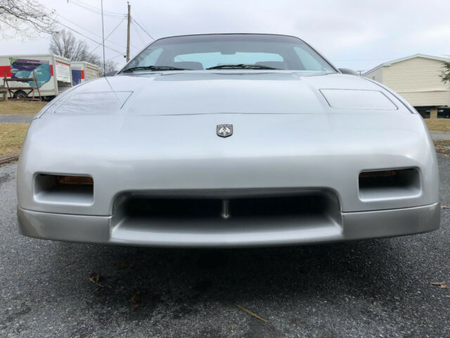 1987 pontiac fiero gt 17,000 actual miles showroom new condition fully serviced
