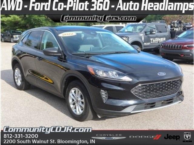 2022 ford escape se