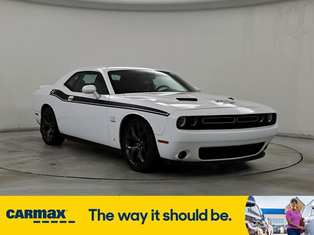 2017 dodge challenger r/t plus