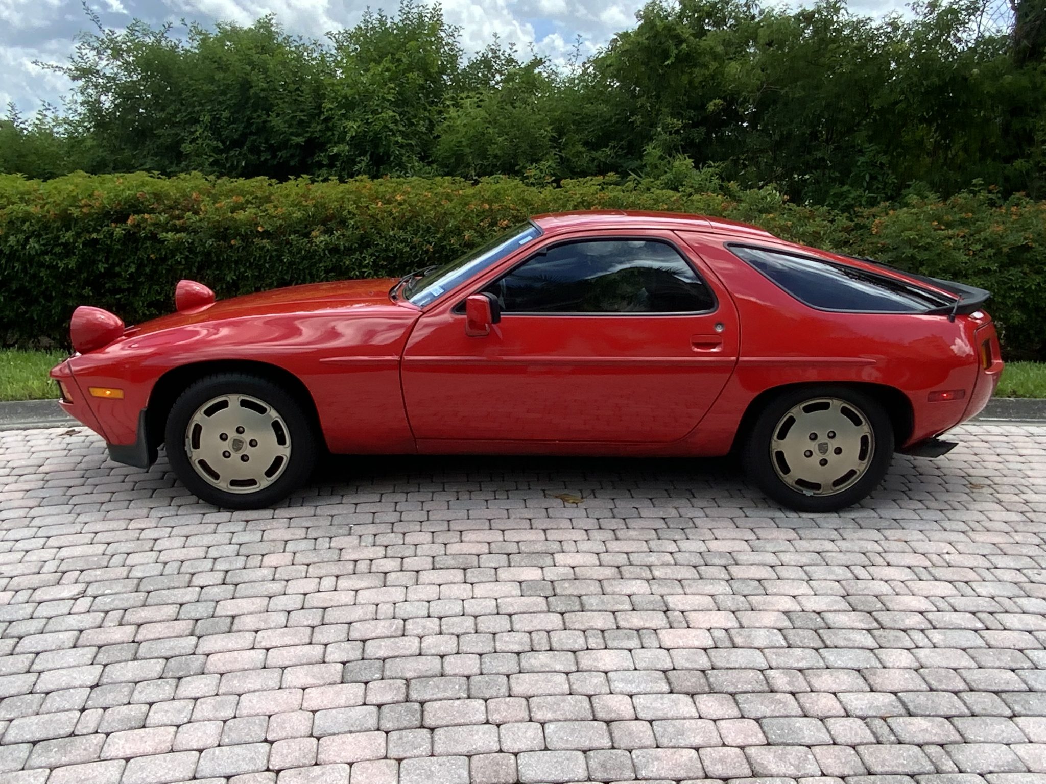1983 porsche 928s 5-speed
