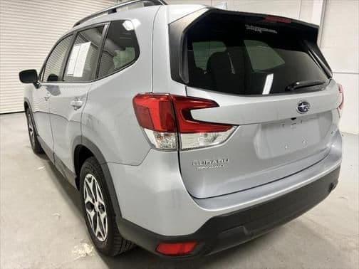 2021 subaru forester premium in topeka, kansas
