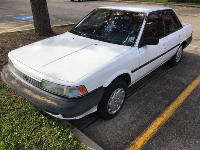 1991 toyota camry le white
