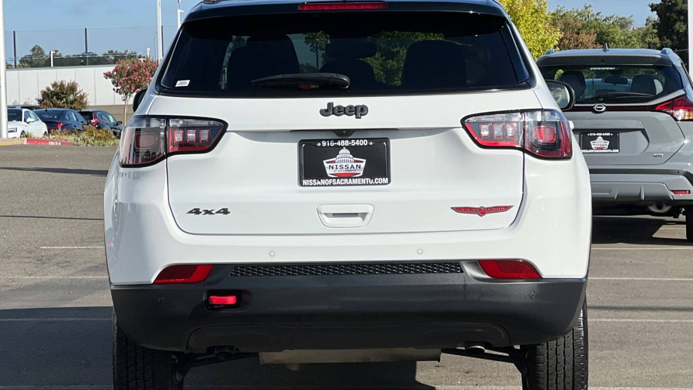 2023 jeep compass trailhawk