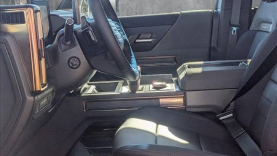2025 GMC Hummer EV