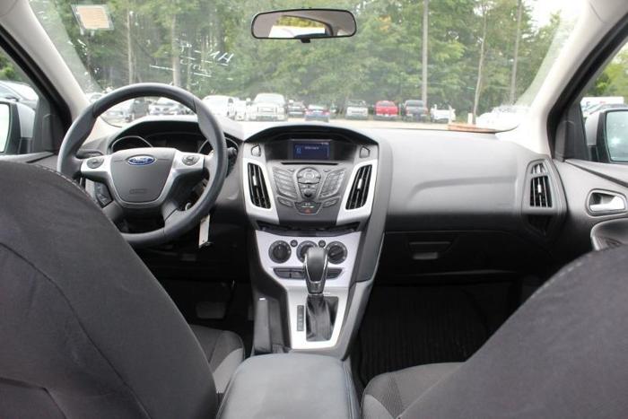 2014 ford focus se se 4dr hatchback for sale in saco, maine