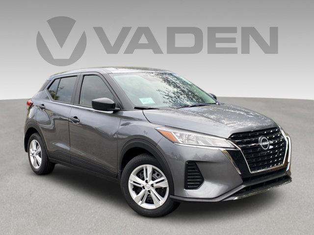 2022 nissan kicks s