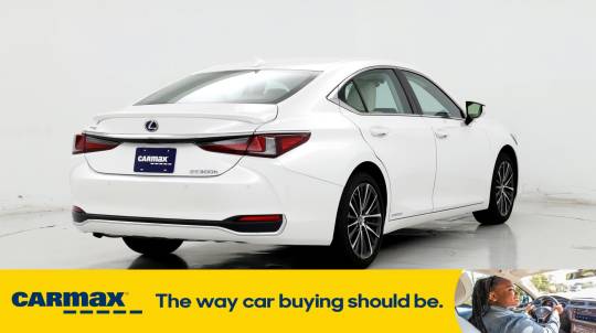 2022 Lexus ES